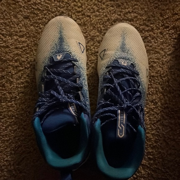 Blue Under Armor Football spiked cleats - Picture 1 of 1